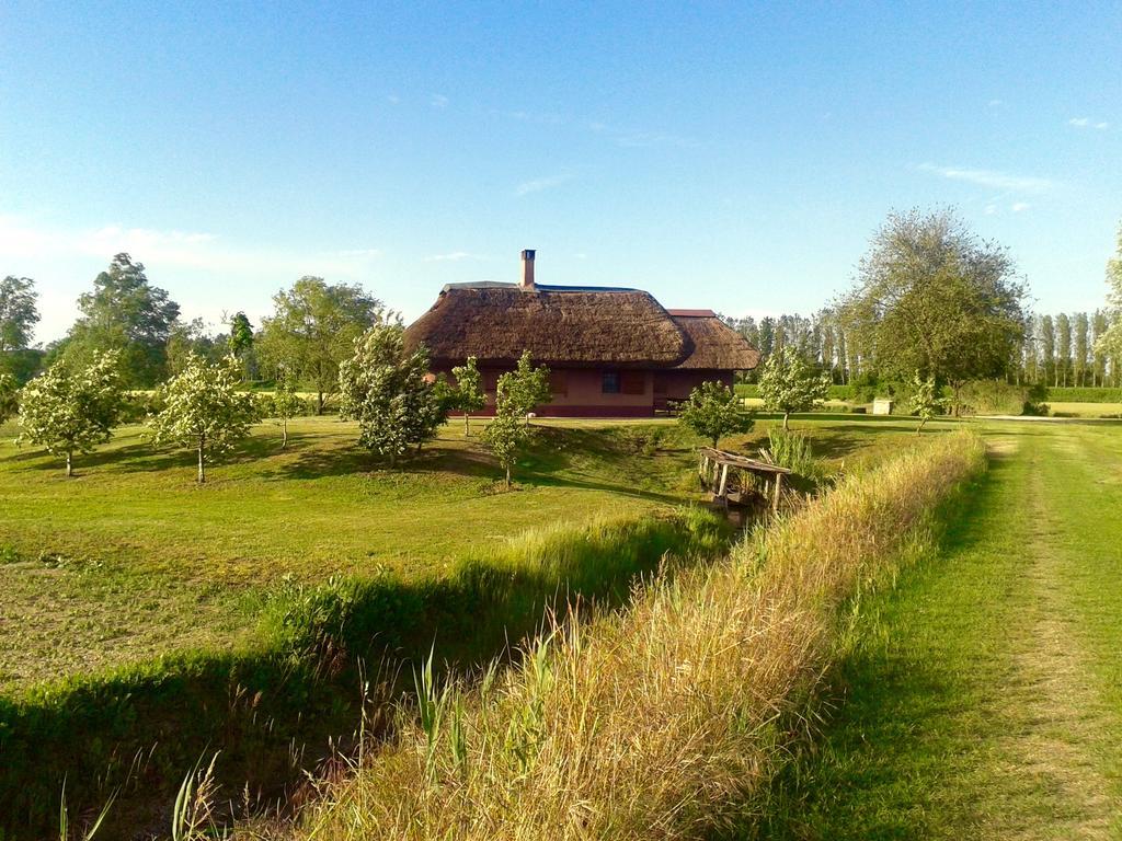 Agriturismo Bassara Le Capanne Argenta Buitenkant foto